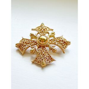 Crown Trifari Maltese Cross Brooch Ornate Gold Tone Filigree Pin 2.5"